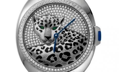 The 40 mm replica Cle De Cartier HPI01017 watches have diamond-paved dials.